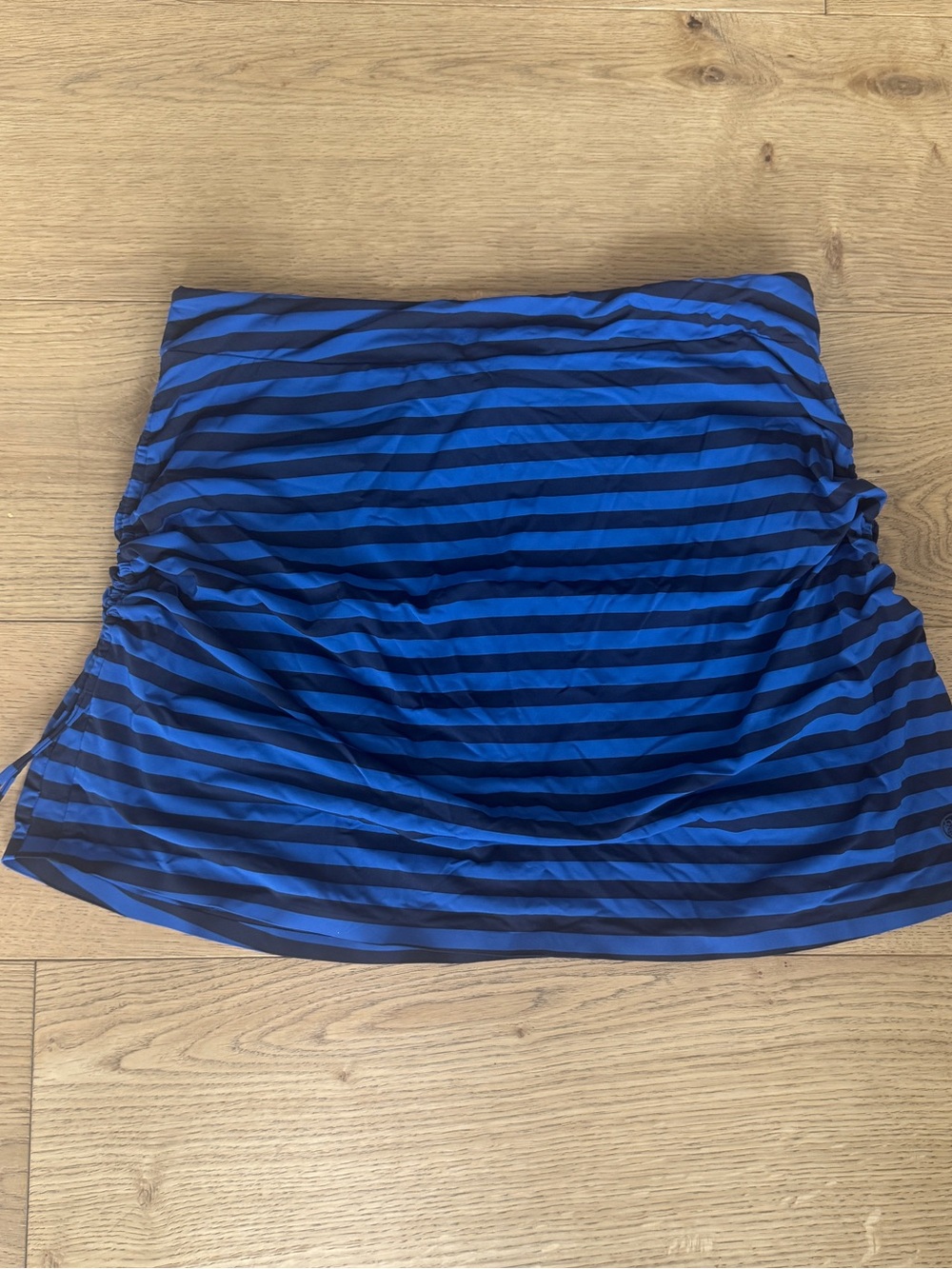 G Fore Women’s Golf Skort M Blue and Black Stripe Stretch Quick Dry